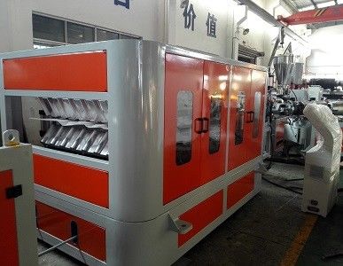 Γραμμή 350kg Χ μηχανών εξώθησης σχεδιαγράμματος PVC του ASA επιτροπής τοίχων πορτών
