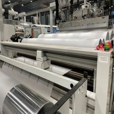 Αγορά 2400mm / 2600mm Wide EVA Solar Film Extrusion Line με 300-700kg/h Output και 16m/s Μέγιστη ταχύτητα γραμμής για ενσωμάτωση ηλιακών πάνελ online manufacture